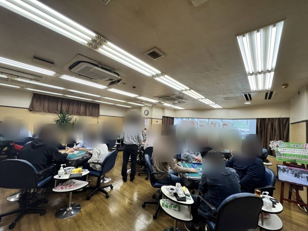 麻雀CABO千葉店 店内 全景