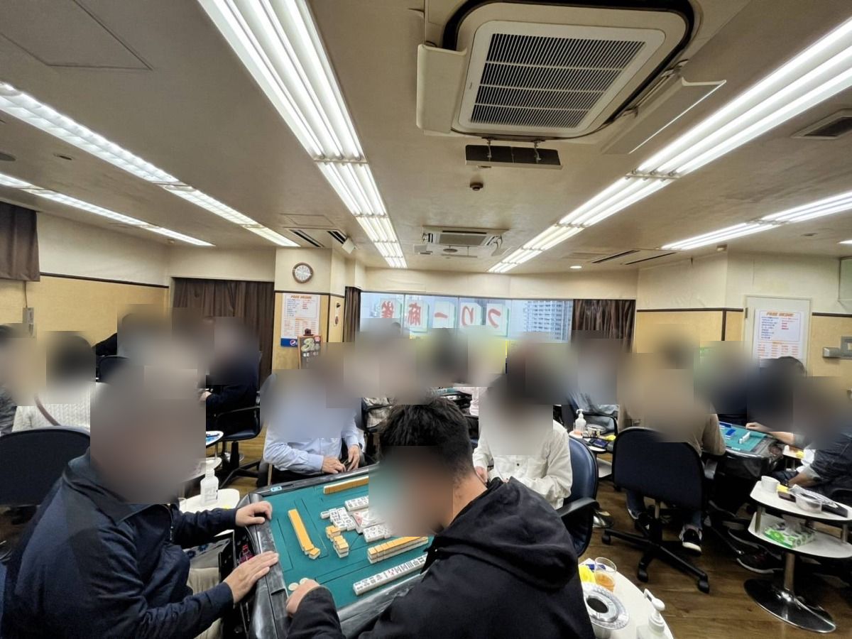 麻雀CABO千葉店 対局の様子